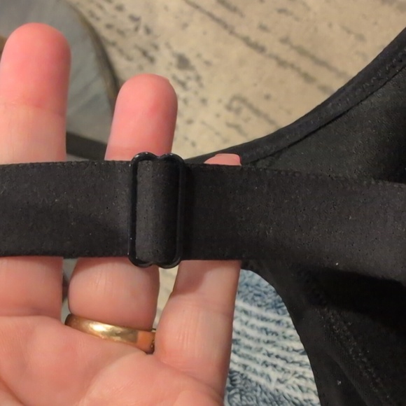 Run Times Bra High Support, B–G Cups Black - Picture 14 of 14